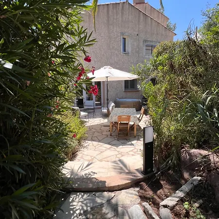 SIMONE, Appartement maison, quartier calme, grande terrasse, SPA, barbecue, 2 chambres Fréjus Extérieur photo