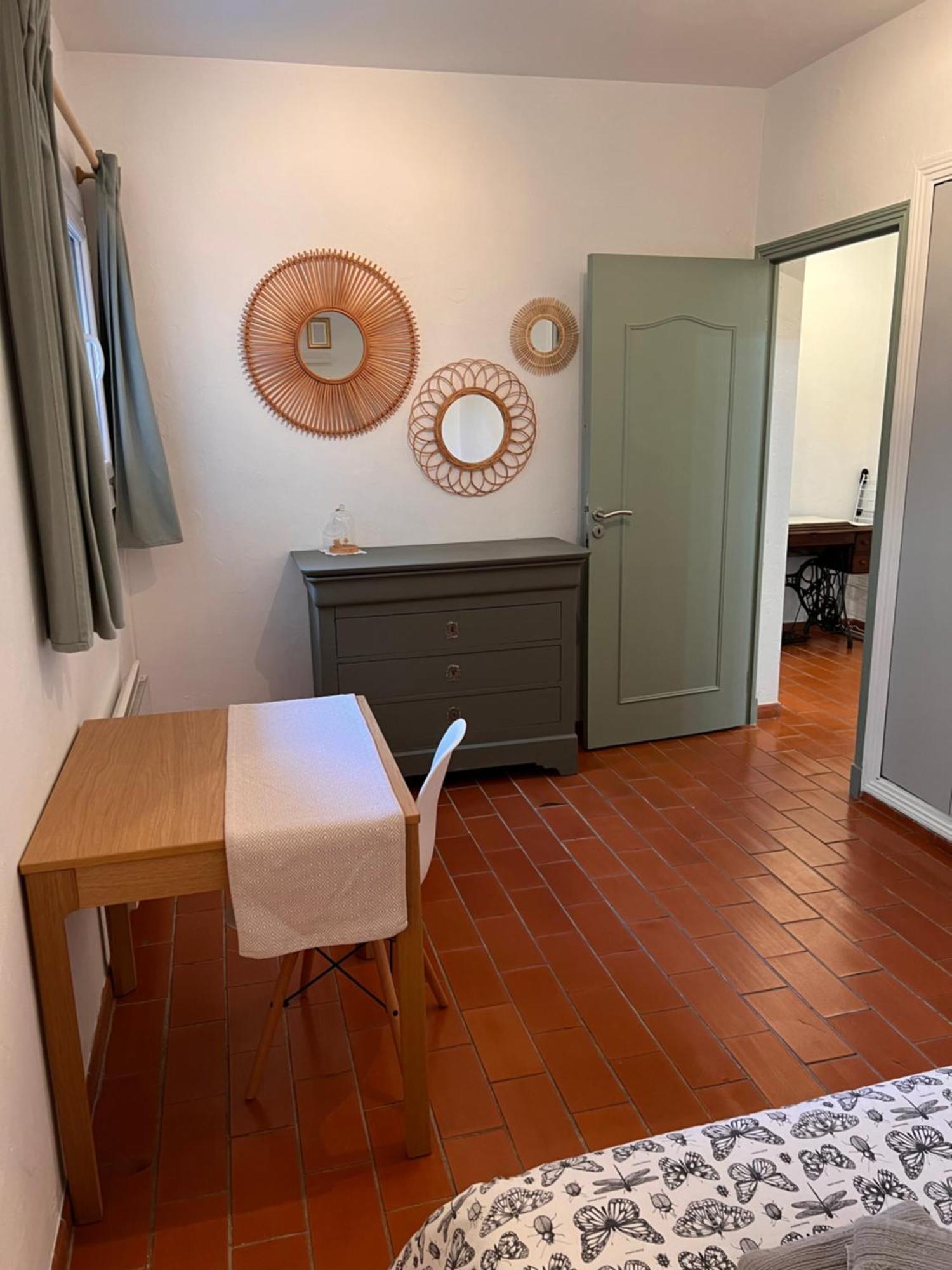 Appartement Simone, Maison, Quartier Calme, Grande Terrasse, Spa, Barbecue, 2